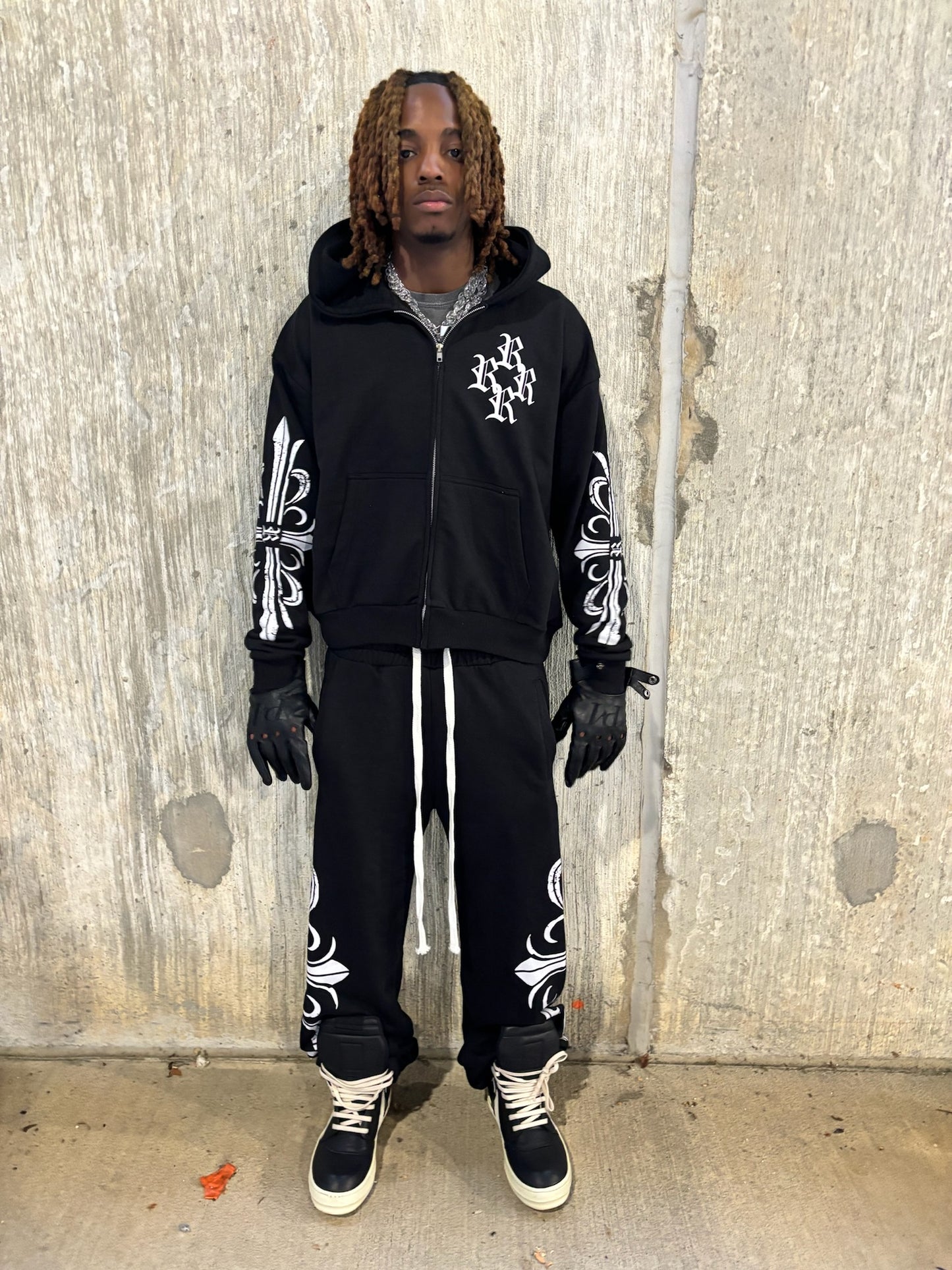 Riches Black tracksuit